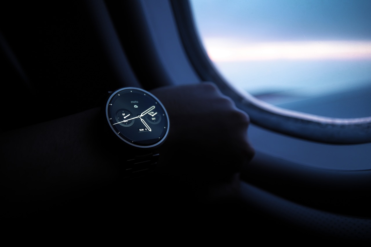 Cómo elegir el mejor smartwatch para practicar deporte 3 wristwatch 1283184 1280